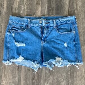 Old Navy size 10 boyfriend mid-rise jean shorts